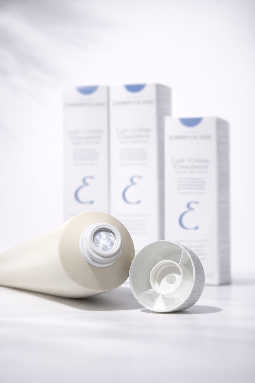 Embryolisse Lait-Crème Concentré – 5-in-1 Hydrating Moisturizer, Primer & Makeup Base | French Skincare Essential