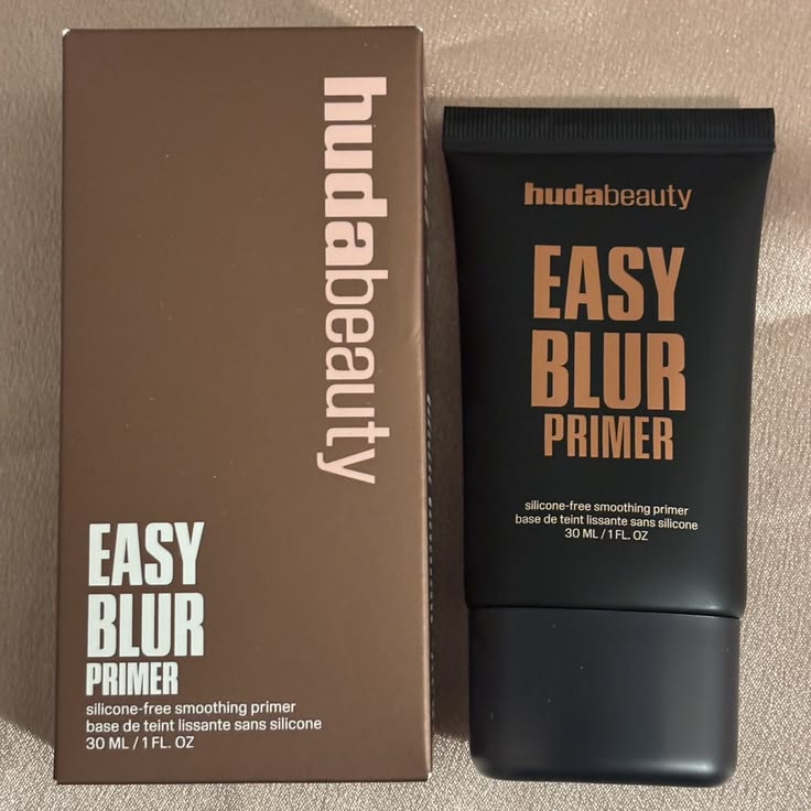 Huda Beauty Easy Blur Primer Bronze Fudge 30ml – Silicone-Smooth Blurring Primer from South Korea | Pore Minimizer, Skin Perfector, Long-Wear Makeup Grip