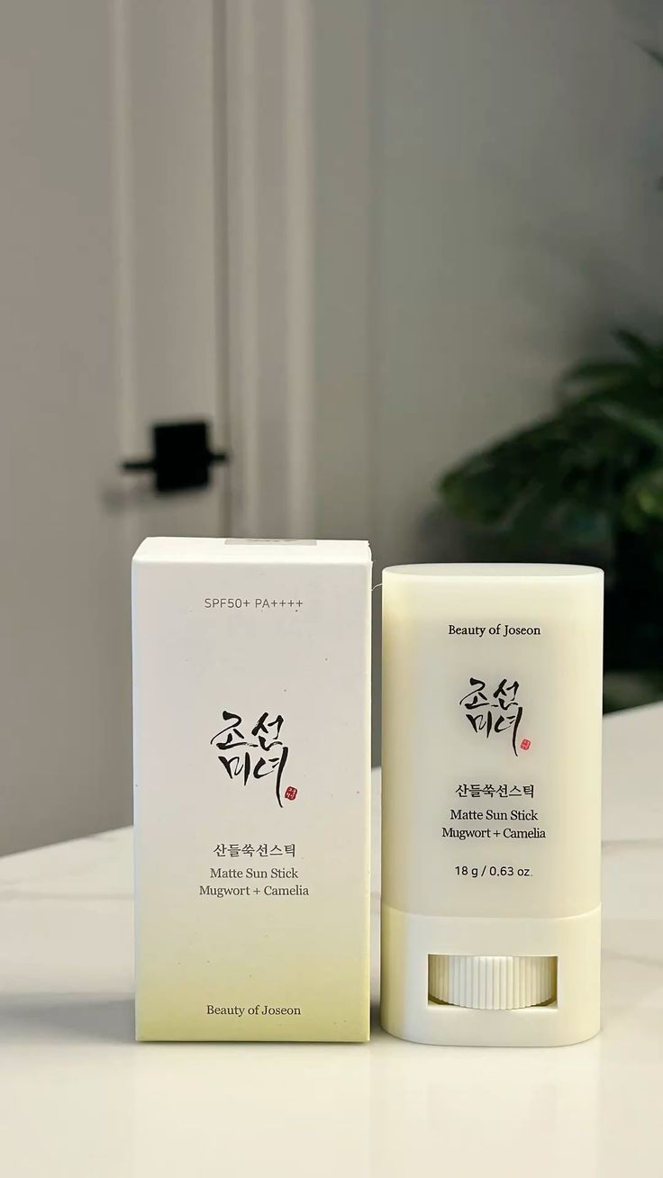 Beauty of Joseon Matte Sun Stick SPF 50+ PA++++ | Oil-Control Sunscreen Stick for Oily & Combination Skin | Mess-Free Broad Spectrum UV Protection