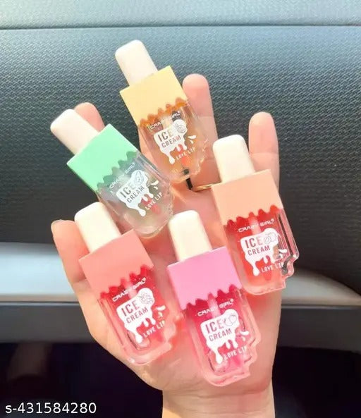 Lip oil pinkish color